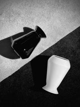 QUEEN vase black