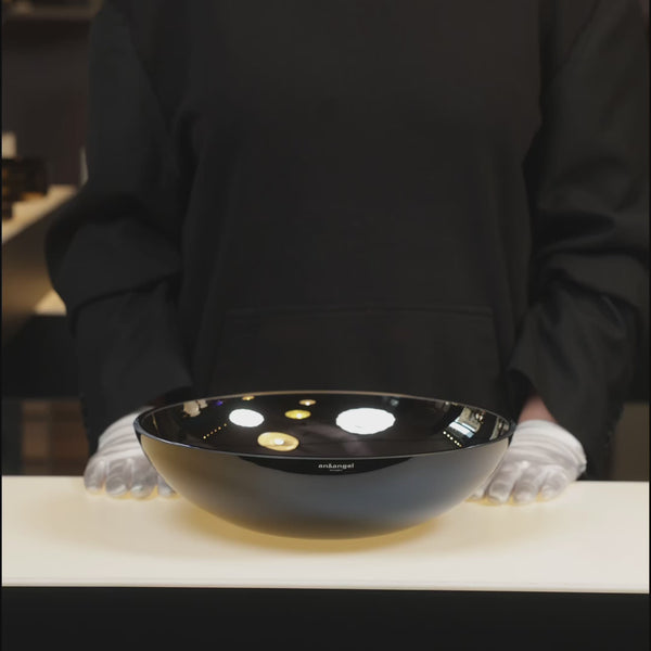 IN-BETWEEN flat splashed black bowl